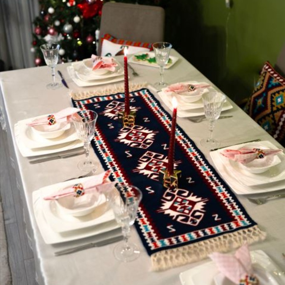 Gülsarya Desenli El Dokuması Kilim Runner