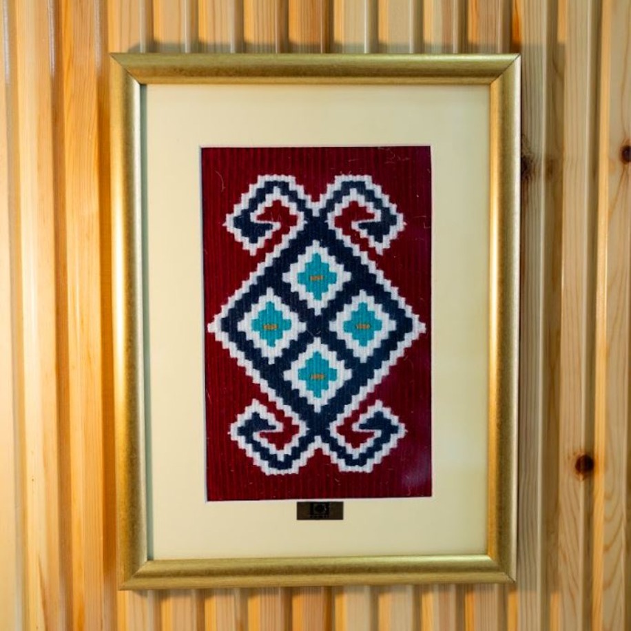 Akrep Motifli El Dokuması Kilim Tablo